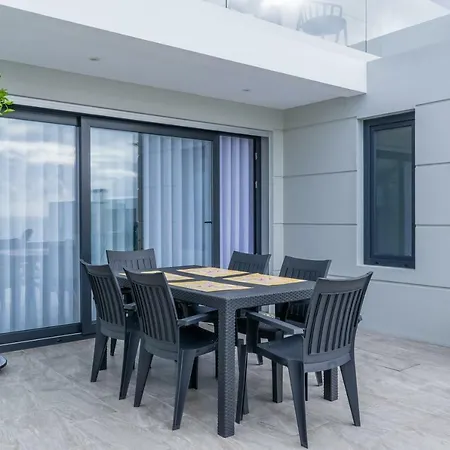 Holiday home Rr House Ribeira Quente