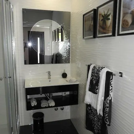 Holiday home Rr House Ribeira Quente